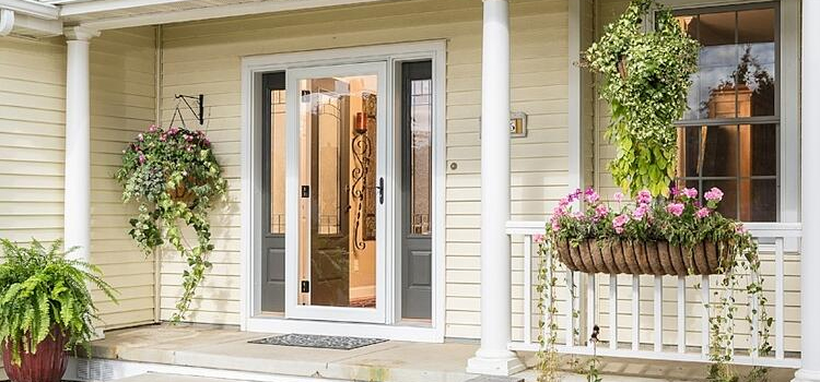 screen door installation in Oceano